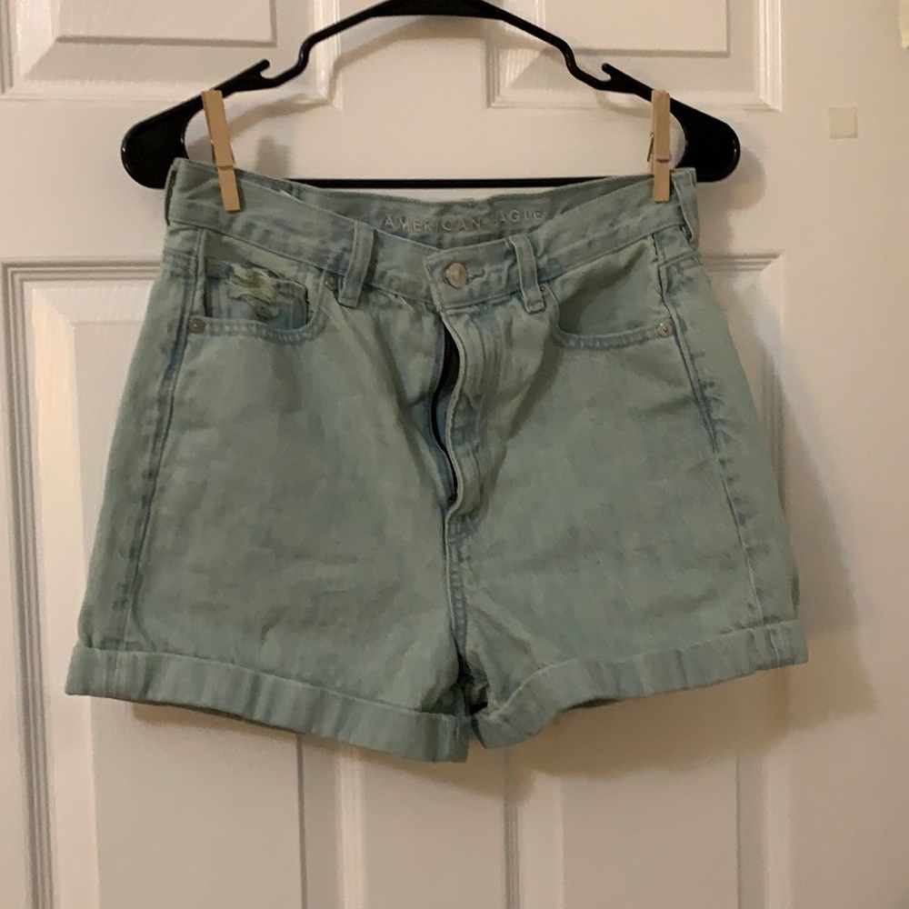 American eagle high waisted mom short